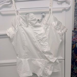 DO+BE white top. Size Small.